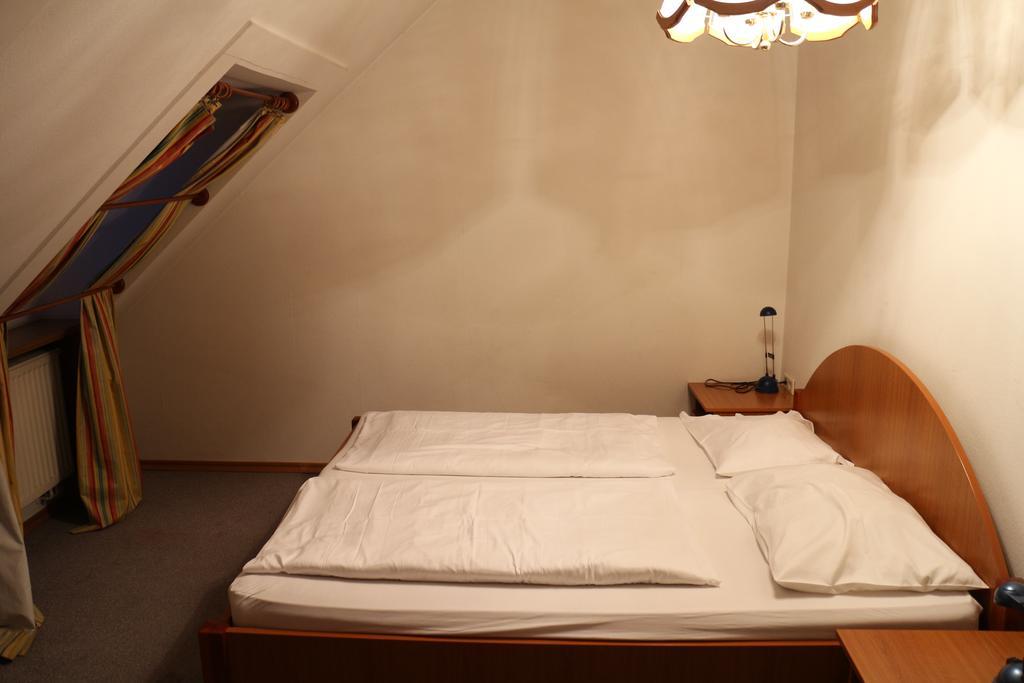 Suite Hotel 200M Zum Prater Viena Quarto foto