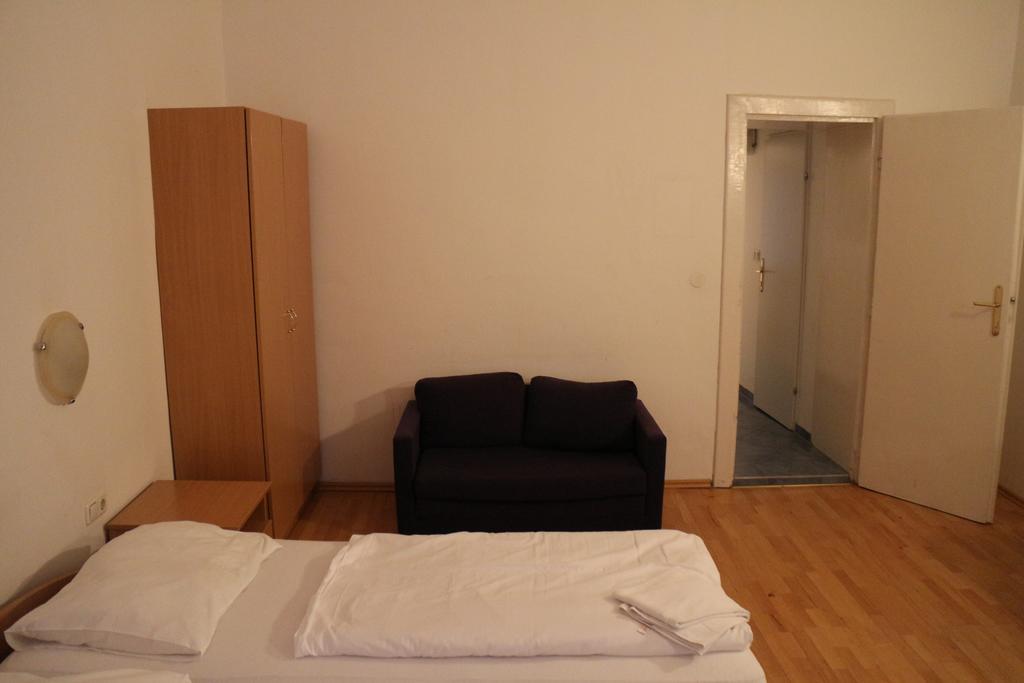 Suite Hotel 200M Zum Prater Viena Quarto foto