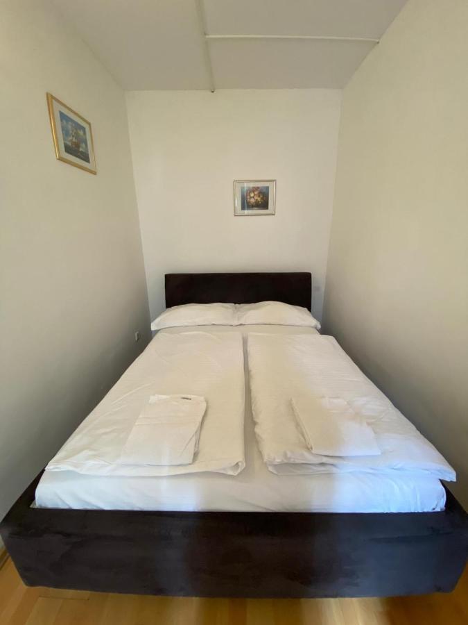 Suite Hotel 200M Zum Prater Viena Exterior foto